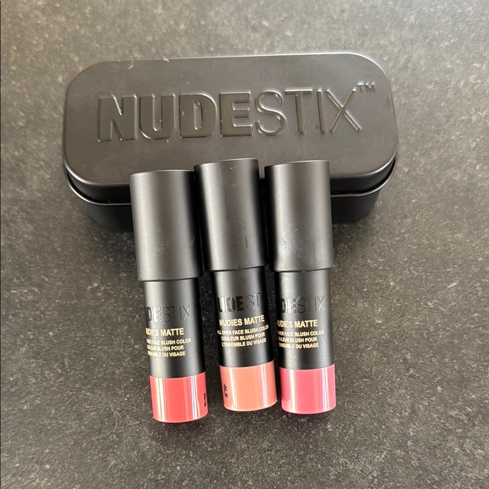 NUDESTIX Matte All Over Face Blush Color Set - Pink, Brown, Red